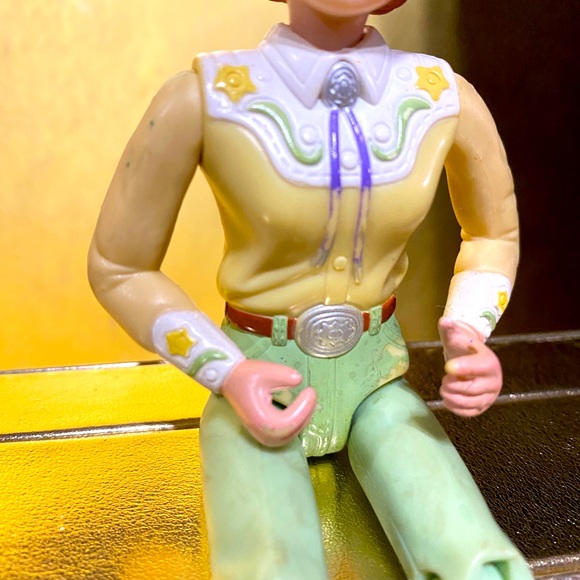 FISHER PRICE 2001 LOVING FAMILY WESTERN STYLE COWGIRL POSABLE DOLLHOUSE DOLL 6” - Picture 4 of 8